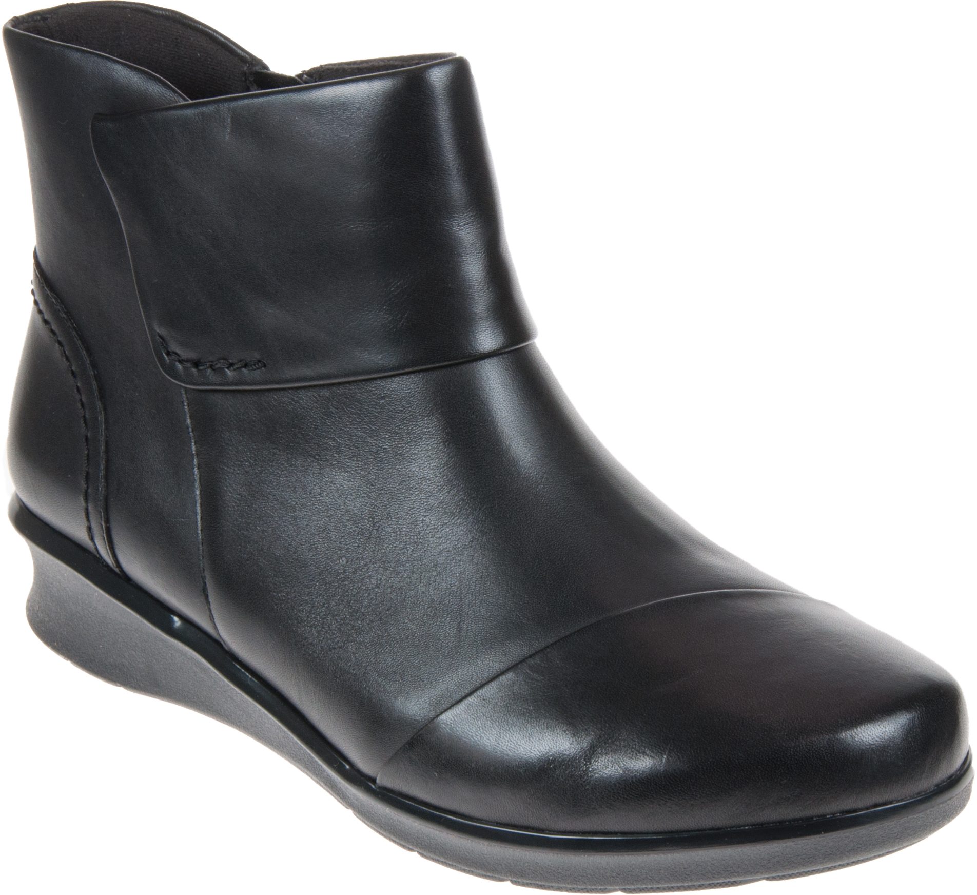 clarks hope track leather boot