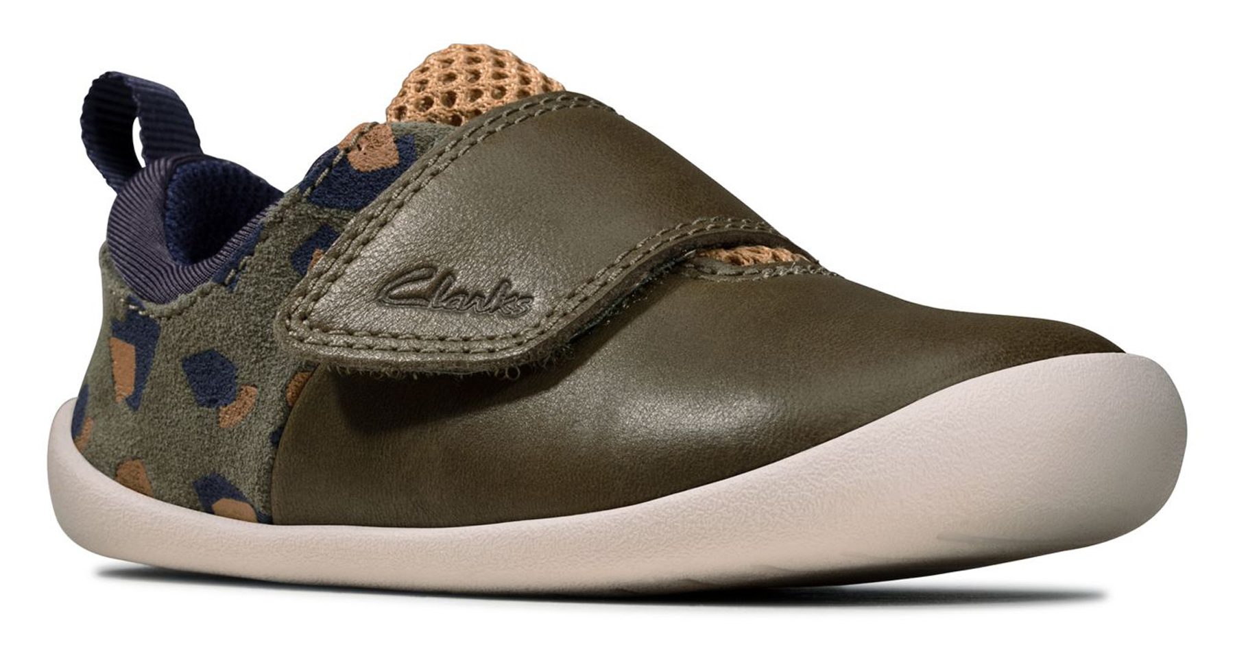 clarks roamer go