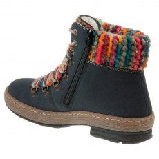 Felicitas Boot