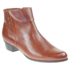 Stefany 186