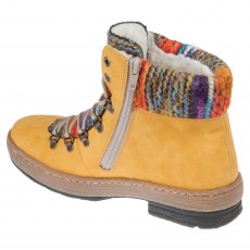 Felicitas Boot