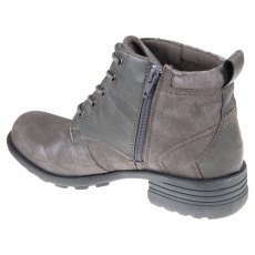 earth spirit boots size 9