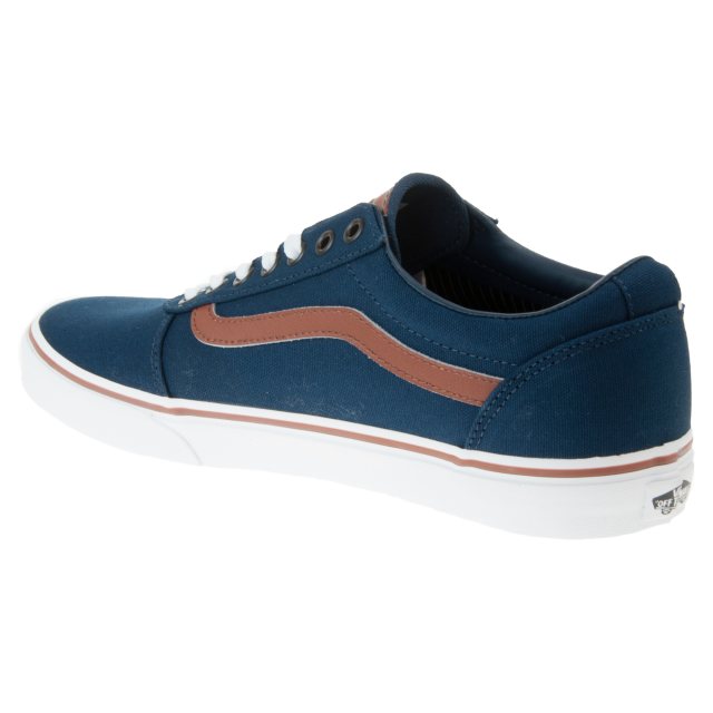 vans azules y marrones