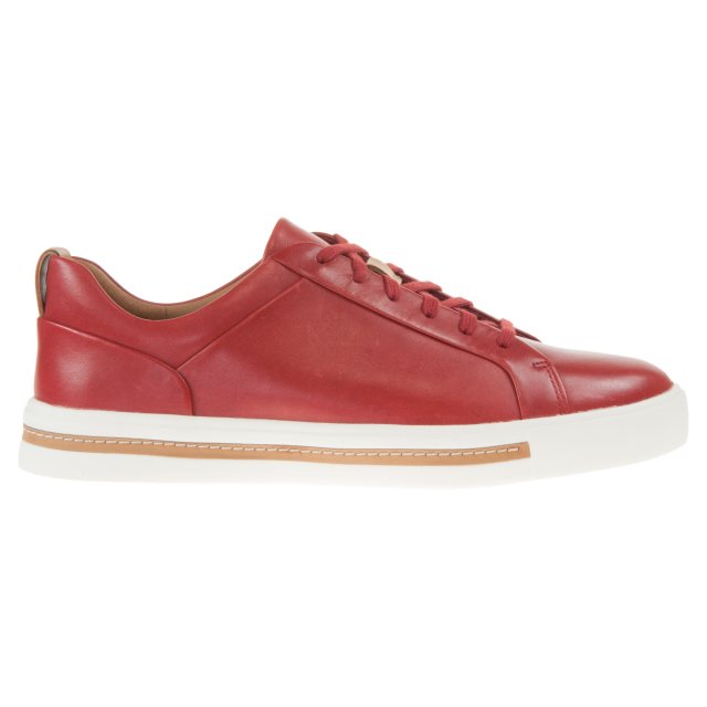 Clarks sales red laces