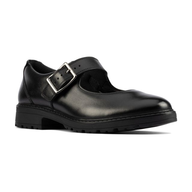 clarks loxham pace youth shoes