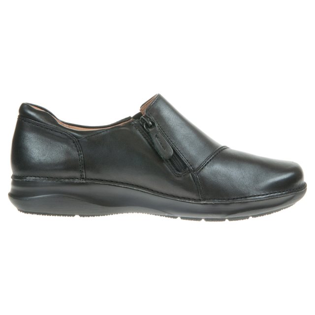 Clarks Appley Zip Black Leather 26162406 - Everyday Shoes - Humphries Shoes