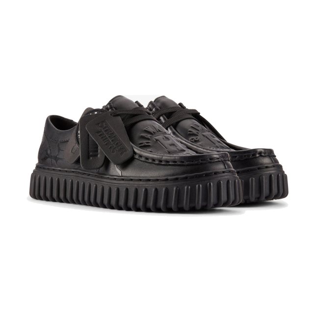 Clarks Stranger Things Tor Hill Lo Older Black 26180324  display picture 3