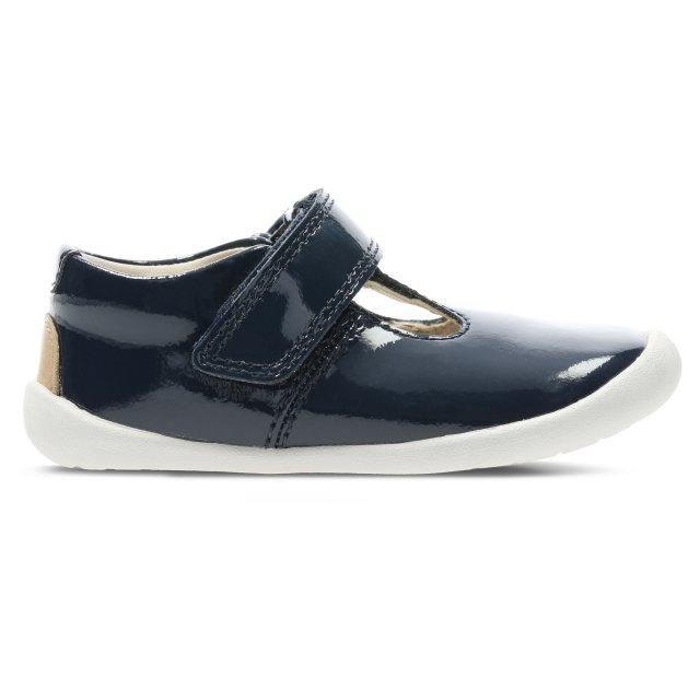 clarks navy girls shoes