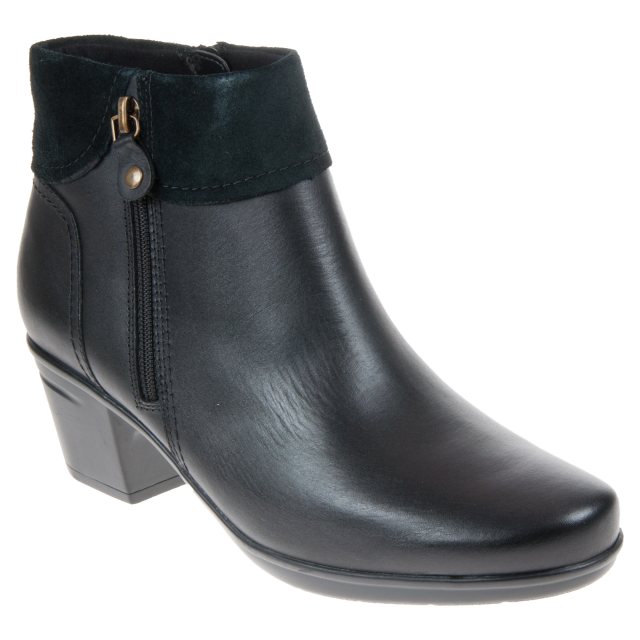 clarks women's emslie twist booties