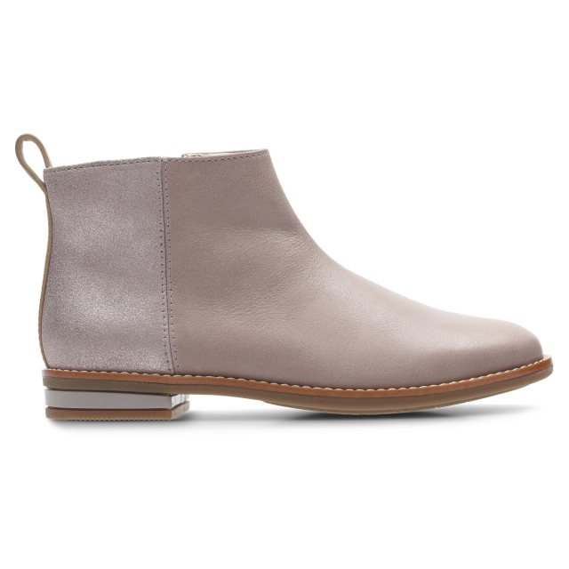 Clarks drew fun boots on sale