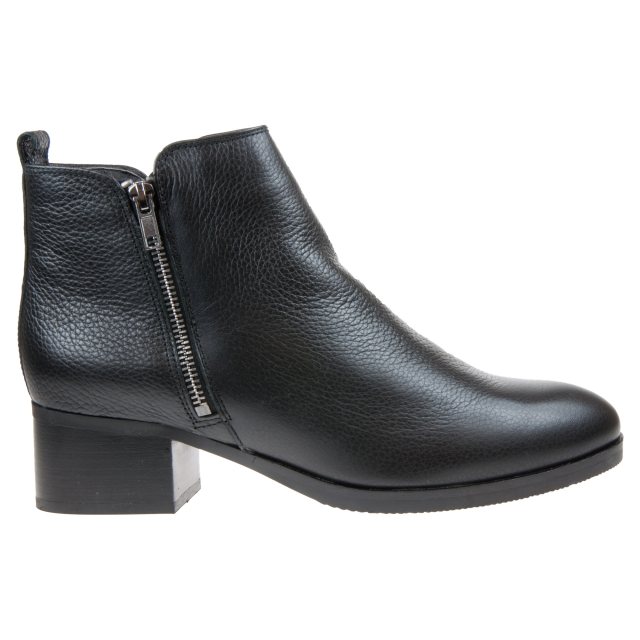 Clarks mila shop sky boots