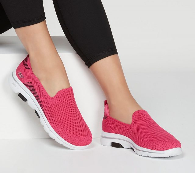 Skechers GOwalk 5 - Prized Pink / Black 