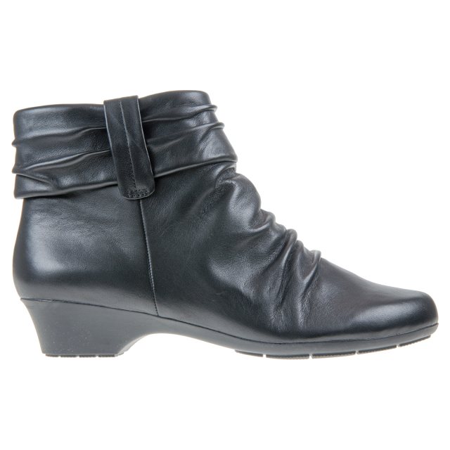 clarks matron ella black womens boots